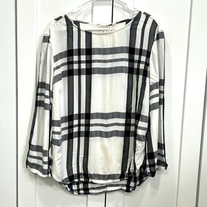 Black and white tunic